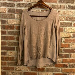 Guess Women’s Light Pink Sweater with Sheer Panel in the Back Size S Like-NEW